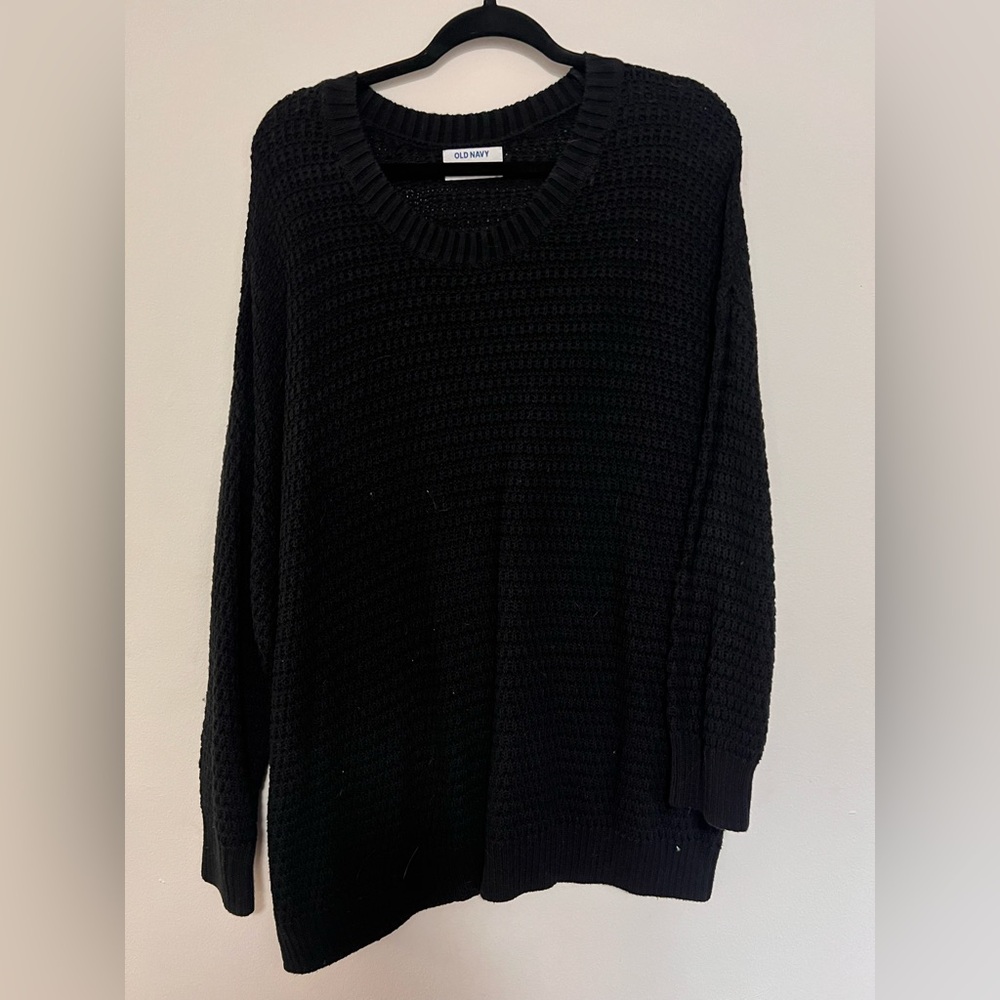 Old Navy Women's Classic Black Crew Neck Sweater